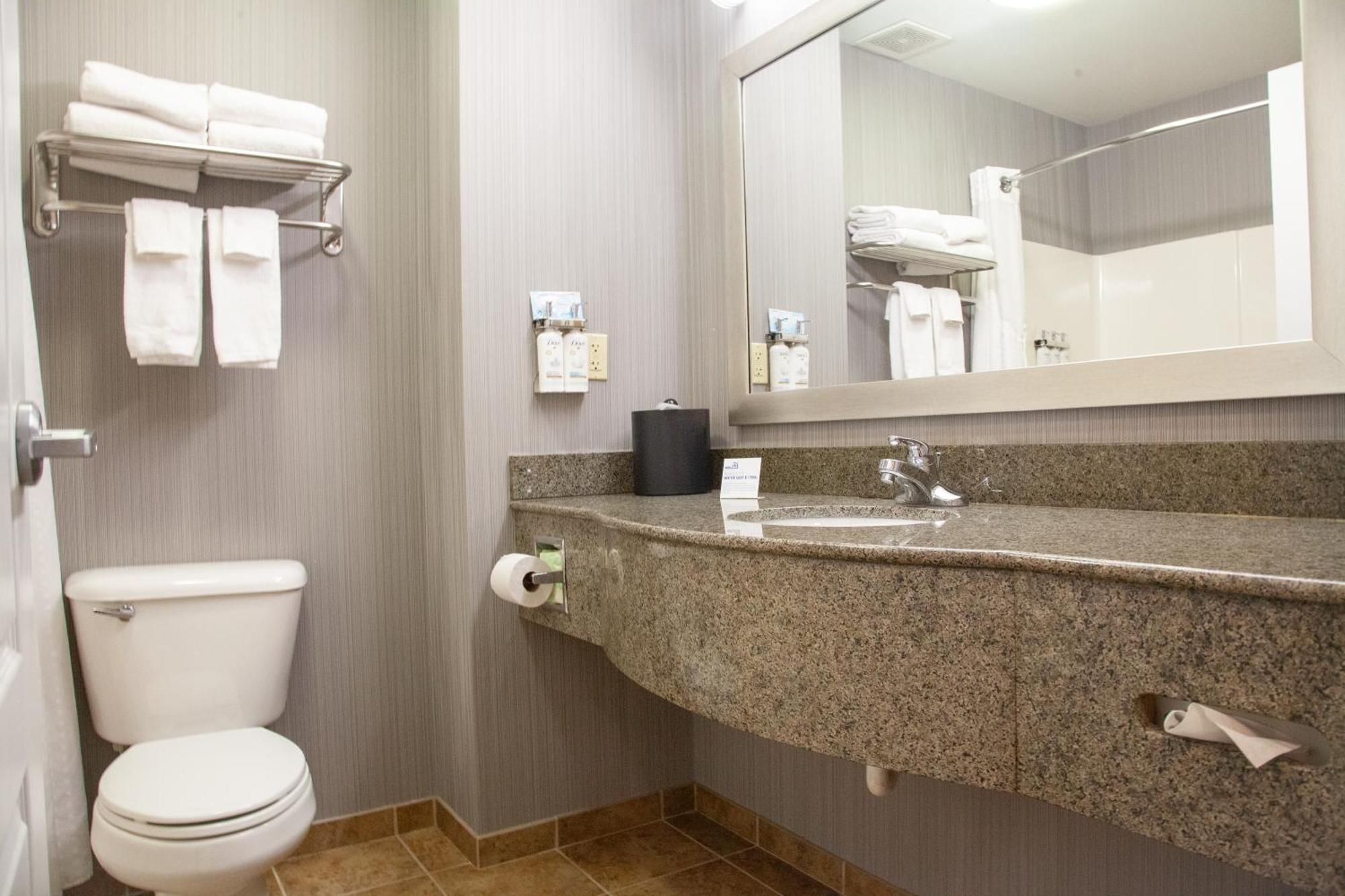 Holiday Inn Express Jackson By Ihg Exterior photo