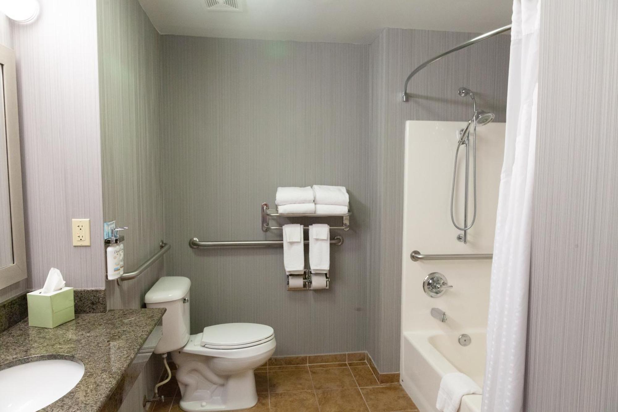 Holiday Inn Express Jackson By Ihg Exterior photo