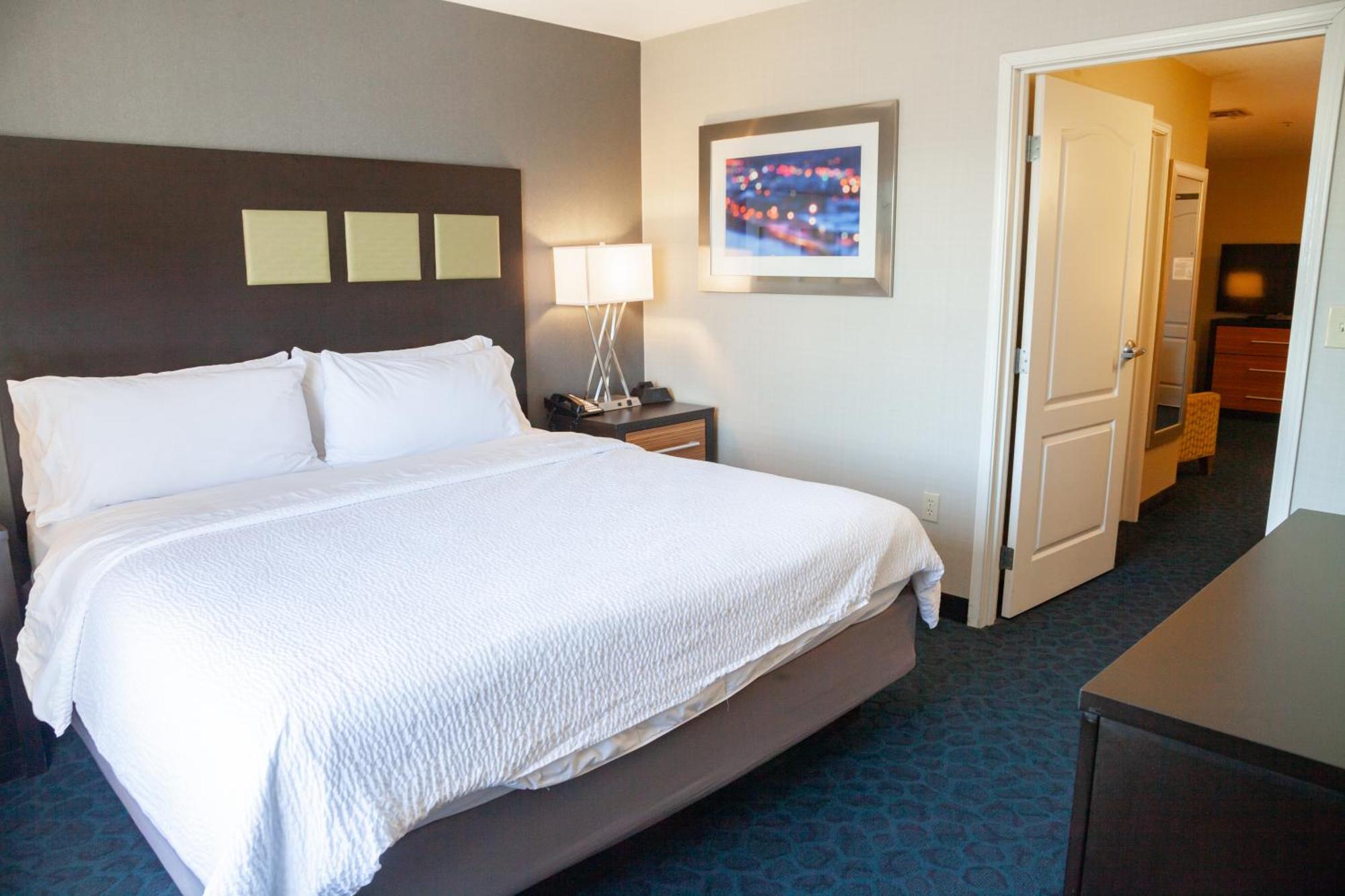Holiday Inn Express Jackson By Ihg Exterior photo